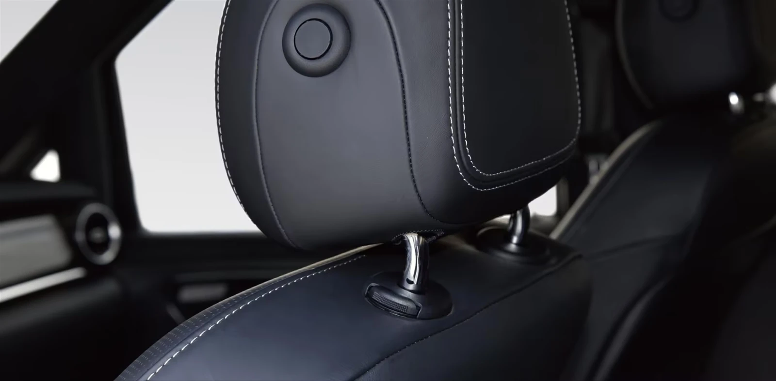 What Is the Function of Car Headrests? Insights from Automotive Components Manufacturer - image 1
